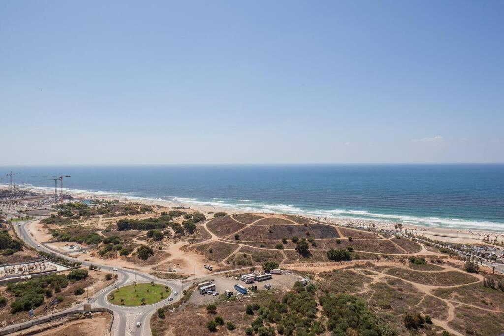 O&O Group- Magical 4Br Apt With Panoramic Sea View Bat Jam Zewnętrze zdjęcie