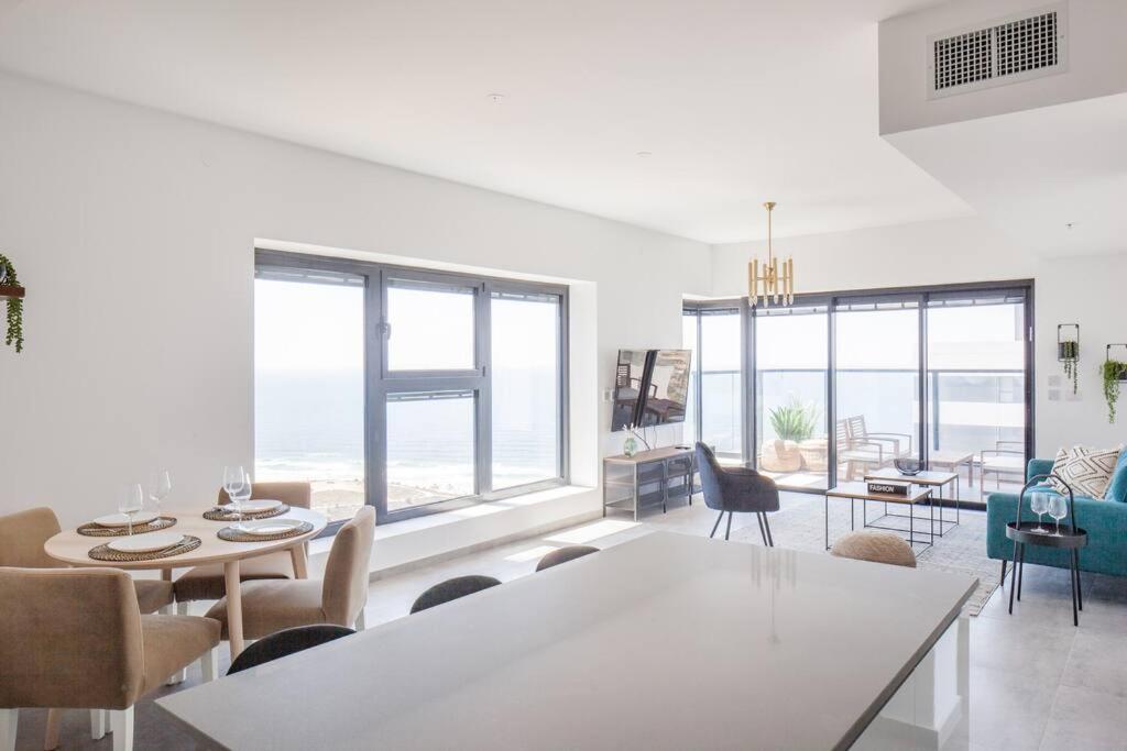 O&O Group- Magical 4Br Apt With Panoramic Sea View Bat Jam Zewnętrze zdjęcie