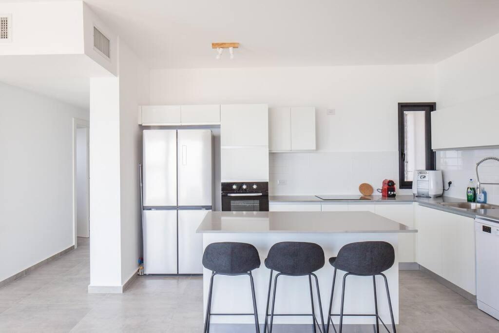 O&O Group- Magical 4Br Apt With Panoramic Sea View Bat Jam Zewnętrze zdjęcie
